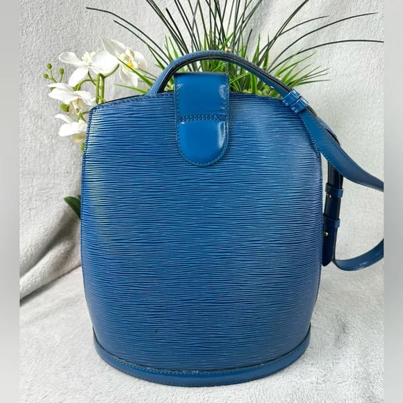 SALE! 💙Vintage 1993 LV Cluny Blue Epi Leather Bucket Bag - Picture 2 of 15